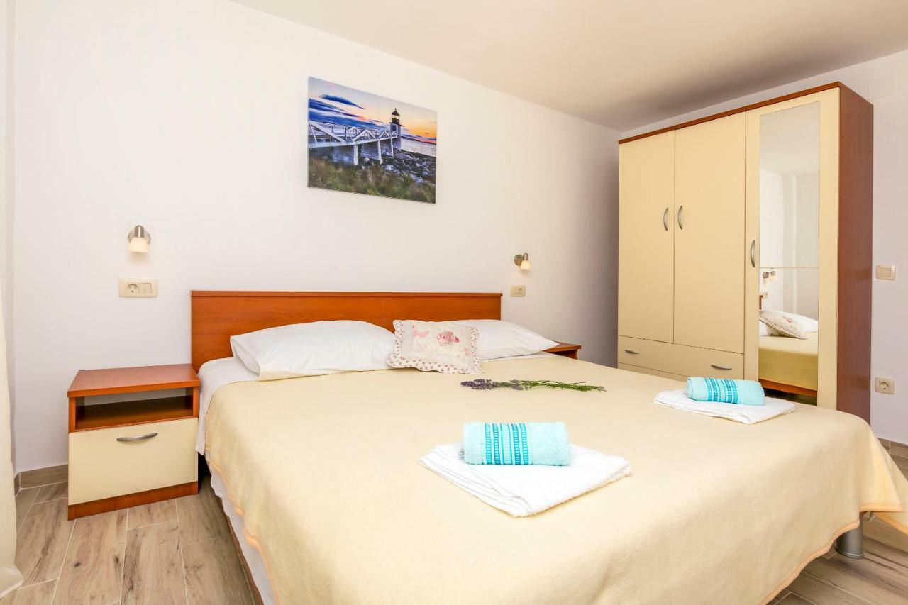 Apartment Vukorepa Ražanj Kültér fotó